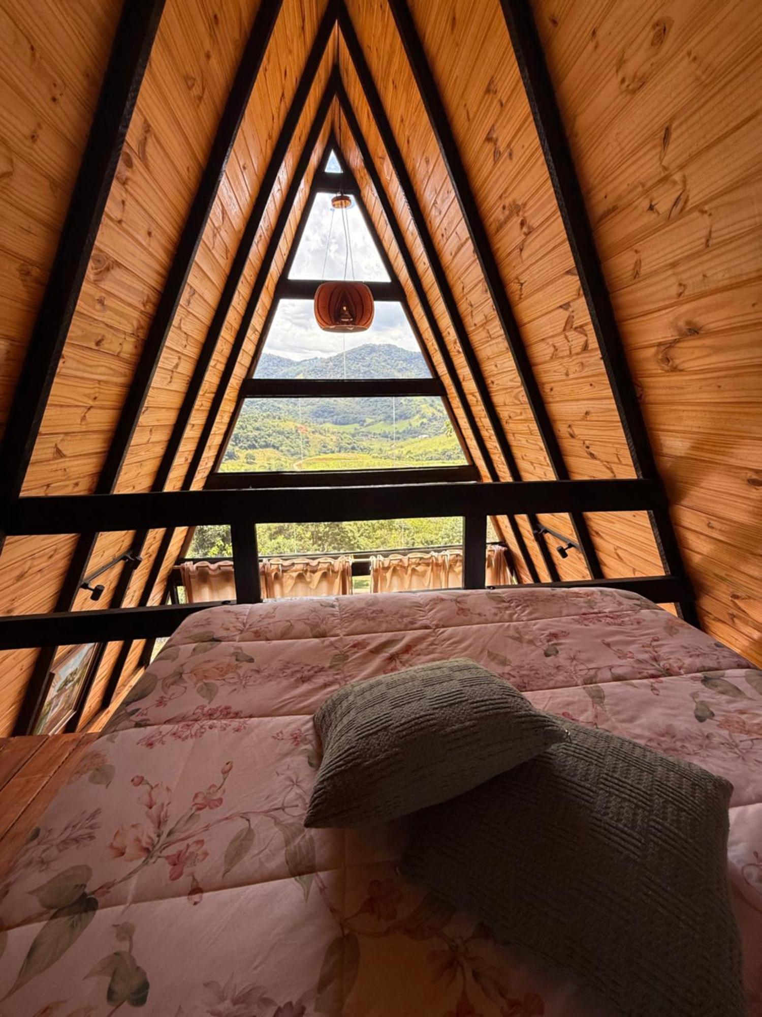 Lodge Chale Canto Da Mata - Com Piscina E Cafe Da Manha Sapucaí-Mirim